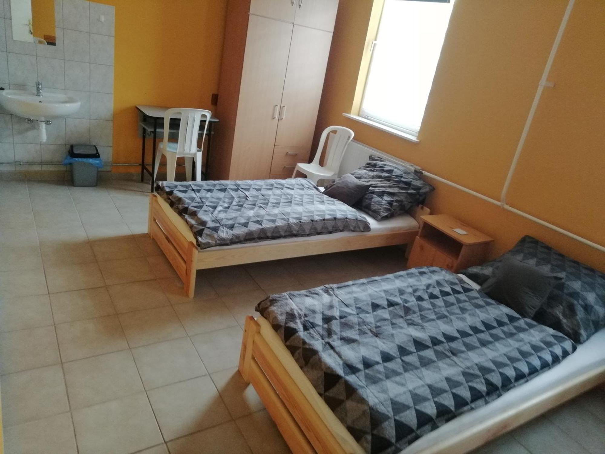 Collingo Belvarosi Szallas Apartment Kazincbarcika Cameră foto